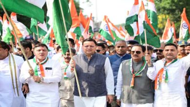 Uttarakhand News: सीएम धामी ने ऑपरेशन सिंदूर की विजय को समर्पित तिरंगा शौर्य सम्मान यात्रा में लिया भाग, शहीदों को दी श्रद्धांजलि….