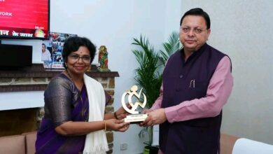 Uttarakhand News: मुख्यमंत्री धामी से मिलीं NCW अध्यक्ष विजया रहाटकर, महिला सशक्तिकरण और सुरक्षा पर हुई अहम चर्चा….