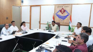 Uttarakhand News: मुख्य सचिव आनन्द बर्द्धन ने सचिव समिति की ली बैठक, सभी कर्मियों की सर्विस बुक डाटा को अपडेट करने के दिए निर्देश….