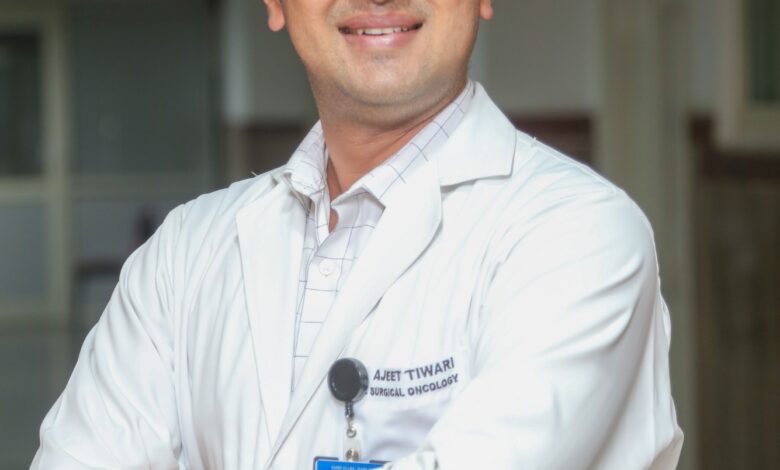 श्री महंत इन्दिरेश अस्पताल में स्टेज-3 एडवांस कोलन कैंसर की सफल सर्जरी