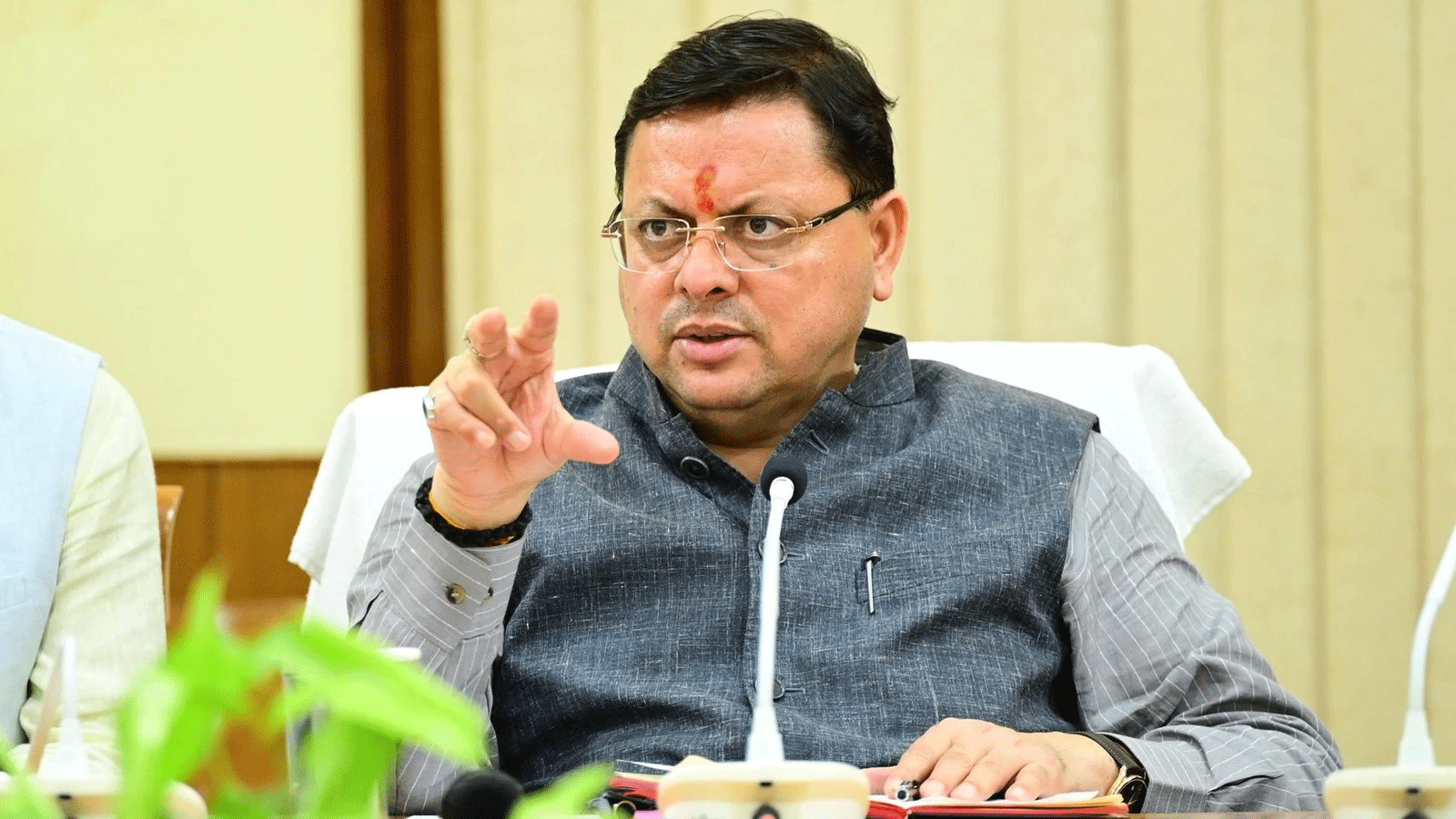 Uttarakhand News: ‘वैकल्पिक विषय के रूप में स्किल एजुकेशन को जोड़े’, CM धामी ने कौशल विकास एवं श्रम विभाग की समीक्षा बैठक, दिए कड़े निर्देश….