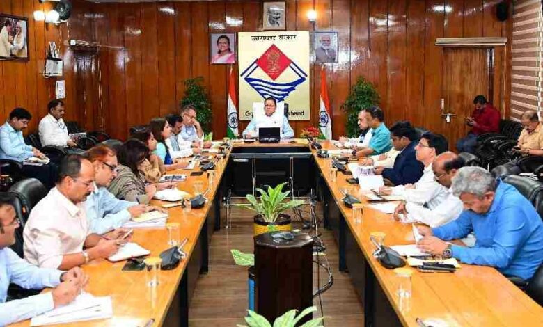 CM धामी ने सचिवालय में नागरिक उड्डयन विभाग की योजनाओं की समीक्षा की, हेली सेवाओं की सुरक्षा और दूरस्थ क्षेत्रों के लिए हवाई नेटवर्क बढ़ाने पर दिया ज़ोर….