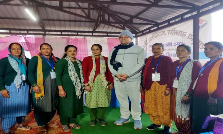 Uttarakhand News: स्वयं सहायता समूह की महिलाओं से बात कर मुख्यमंत्री पुष्कर सिंह धामी ने सुविधाओं का लिया फीडबैक, की ये खास अपील….
