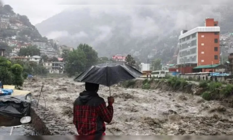 Uttarakhand News- उत्तराखंड में भारी बारिश: 13 जिलों में मौसम विभाग ने दी भारी बारिश की चेतावनी, रेड अलर्ट जारी…. Uttarakhand News- उत्तराखंड में भारी बारिश: 13 जिलों में मौसम विभाग ने दी भारी बारिश की चेतावनी, रेड अलर्ट जारी….