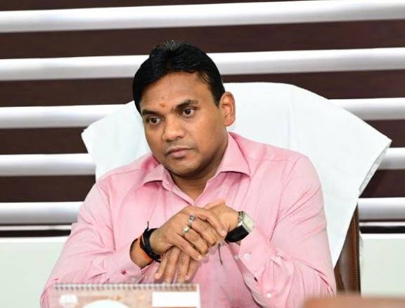 मिलावटी कुट्टू आटा बेचने वालों पर कसेगा शिकंजा