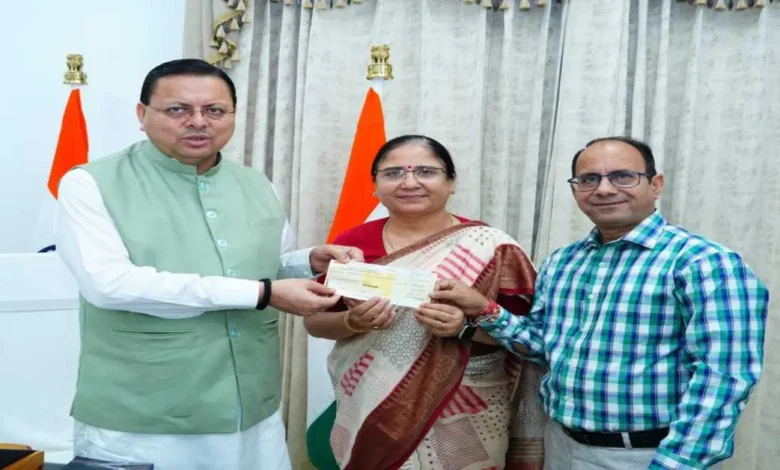 Uttarakhand News- मुसीबत में दून विश्वविद्यालय परिवार का बड़ा कदम: शिक्षकों, अधिकारियों और कर्मचारियों ने मुख्यमंत्री राहत कोष में दी सहायता राशि, CM धामी ने जताया आभार….