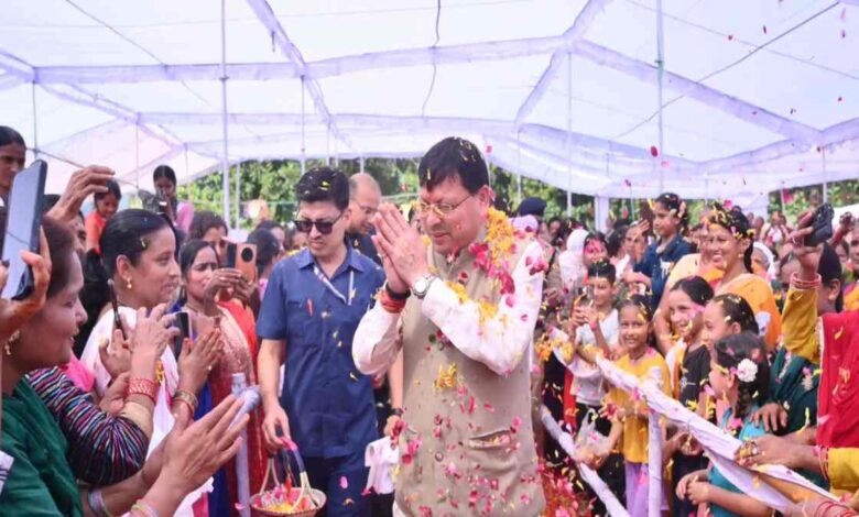 धामी का जलवा: सीमांत से लेकर पर्वतीय अंचलों तक जनता के दिलों पर राज, दो दिनों में 9 से अधिक कार्यक्रमों में उमड़ा जनसैलाब…..