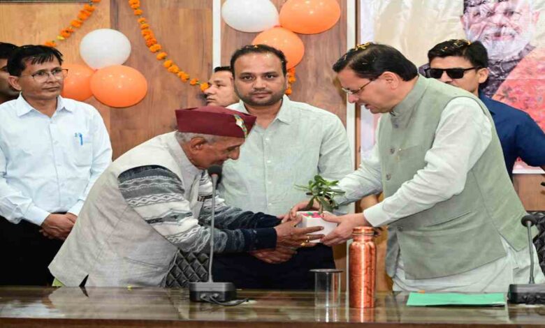 प्रबुद्ध नागरिकों से मुख्यमंत्री पुष्कर सिंह धामी ने किया संवाद, कहा- चंपावत से ही आदर्श उत्तराखंड का मार्ग प्रशस्त होगा…