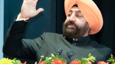 “राज्यपाल गुरमीत सिंह ने ‘हिन्द की चादरः एक सर्वोच्च बलिदान गाथा’ कार्यक्रम में भाग लिया, गुरु तेग बहादुर पर पुस्तक का विमोचन” “राज्यपाल गुरमीत सिंह ने ‘हिन्द की चादरः एक सर्वोच्च बलिदान गाथा’ कार्यक्रम में भाग लिया, गुरु तेग बहादुर पर पुस्तक का विमोचन”