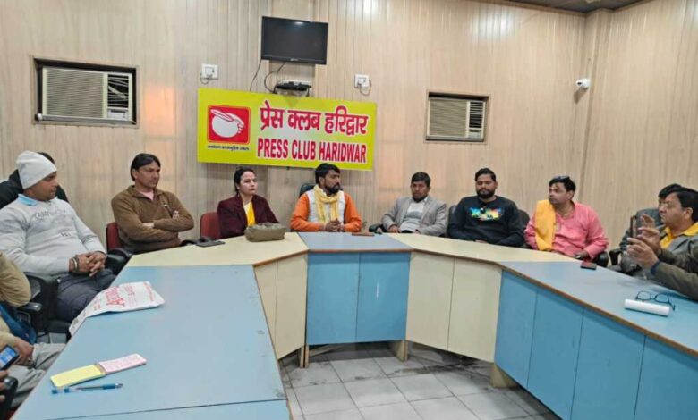 मोहम्मद दीपक पर कांग्रेसी एजेंट होने का आरोप, सर्व समाज ने किया बहिष्कार का ऐलान