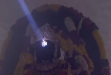 Ayodhya: धूमधाम से मनाई जा रही रामनवमी, दोपहर में ठीक 12 बजे चार मिनट तक सूर्यदेव करेंगे रामलला का तिलक