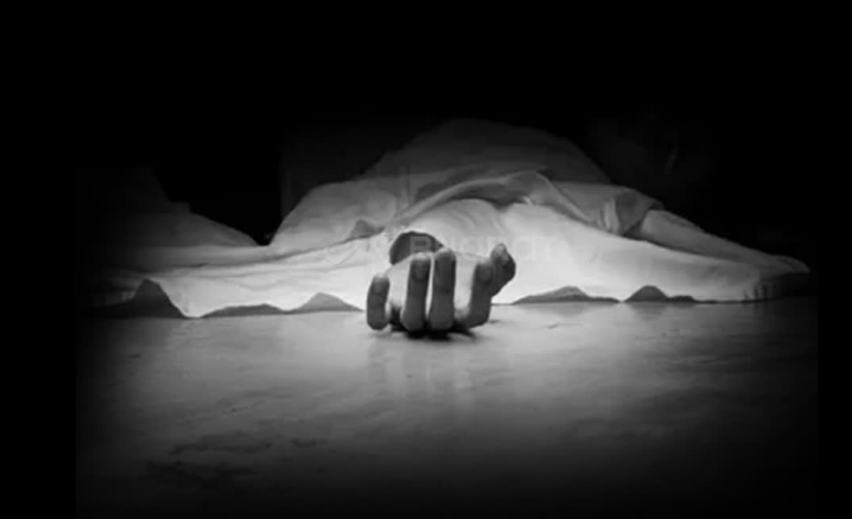 नैनीताल में दर्दनाक सड़क हादसा, बस की टक्कर से बाइक सवार युवक की मौत, दूसरा गंभीर घायल नैनीताल में दर्दनाक सड़क हादसा, बस की टक्कर से बाइक सवार युवक की मौत, दूसरा गंभीर घायल