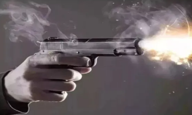 देहरादून में दोनों तरफ से हुई 08 राउंड फायरिंग, एक गोली रिटायर्ड ब्रिगेडियर को लगी देहरादून में दोनों तरफ से हुई 08 राउंड फायरिंग, एक गोली रिटायर्ड ब्रिगेडियर को लगी