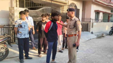 Dehradun: यहां रहना है तो हमसे दबकर रहना होगा…गाना बजाने पर हुआ विवाद दिव्यांशु को हमेशा के लिए शांत कर दिया