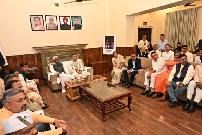 कुंभ मेला 2027 की तैयारियों की मुख्यमंत्री ने की समीक्षा कुंभ मेले के दिव्य-भव्य आयोजन के लिए सभी व्यवस्थाएं समयबद्ध पूरी करने के लिए अधिकारियों को दिए निर्देश कुंभ मेला 2027 की तैयारियों की मुख्यमंत्री ने की समीक्षा कुंभ मेले के दिव्य-भव्य आयोजन के लिए सभी व्यवस्थाएं समयबद्ध पूरी करने के लिए अधिकारियों को दिए निर्देश