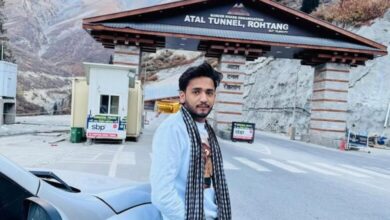 दो पक्षो मे झगडे/मार-पीट के दौरान गंभीर रूप से घायल युवक की अस्पताल मे मृत्यु के प्रकरण मे 03 अभियुक्तों को दून पुलिस ने लिया हिरासत में दो पक्षो मे झगडे/मार-पीट के दौरान गंभीर रूप से घायल युवक की अस्पताल मे मृत्यु के प्रकरण मे 03 अभियुक्तों को दून पुलिस ने लिया हिरासत में