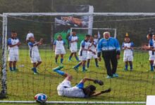 सिक्किम में पीएम मोदी ने खेला फुटबॉल, सोशल मीडिया पर शेयर की तस्वीरें, आप भी देखिए