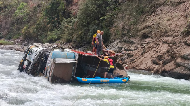 Dehradun: यमुना पुल के पास नदी से मिला लापता युवक का शव, दो दिन से थी तलाश, एसडीआरएफ ने ट्रक से किया बरामद