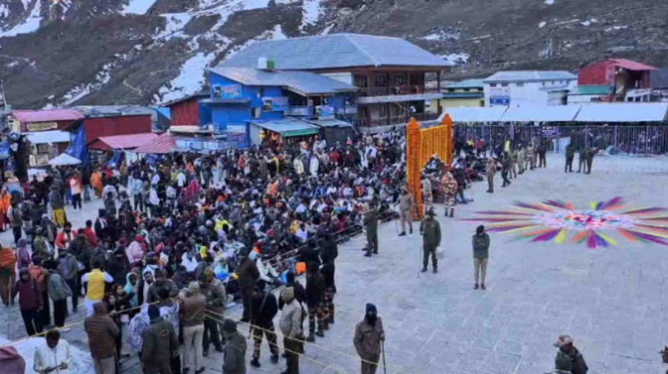 Uttarakhand: केदारनाथ धाम के कपाट खुले, सीएम ने की पूजा,पीएम मोदी की श्रद्धालुओं से पांच संकल्प अपनाने की अपील