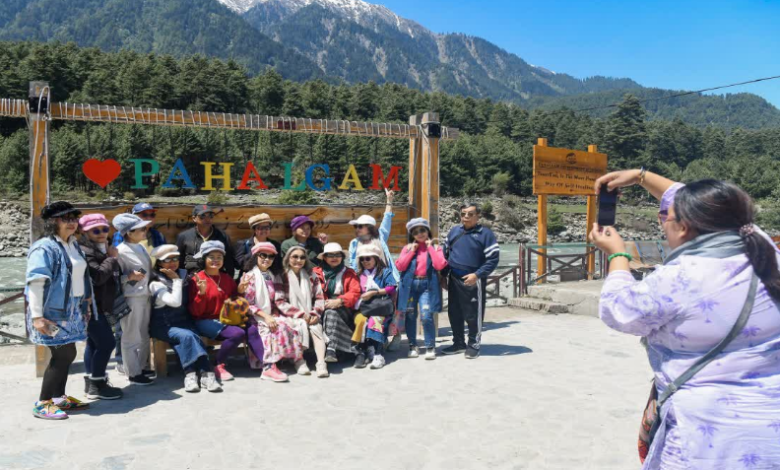 पहलगाम आतंकी हमले की पहली बरसी, पीएम मोदी समेत कई नेताओं ने दी श्रद्धांजलि