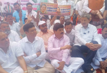 महिला आरक्षण बिल पर राजनीतिक घमासान जारी, कांग्रेस ने उत्तराखंड विधानसभा के सामने दिया धरना