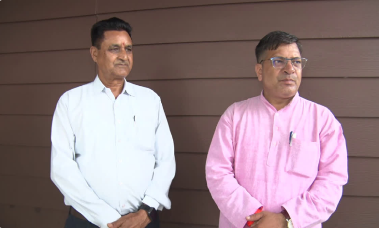 17 सितंबर को उत्तराखंड के 17 लोक कलाकार होंगे सम्मानित, देहरादून में डांडी-कांठी क्लब का ‘राज्य वाद्ययंत्र सम्मान-2026’ 17 सितंबर को उत्तराखंड के 17 लोक कलाकार होंगे सम्मानित, देहरादून में डांडी-कांठी क्लब का ‘राज्य वाद्ययंत्र सम्मान-2026’