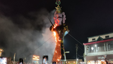 मसूरी में धूमधाम से मना दशहरा, श्रीराम की झांकियों पर पुष्पवर्षा, गांधी चौक पर रावण दहन, हनुमान के पात्र बने आकर्षण