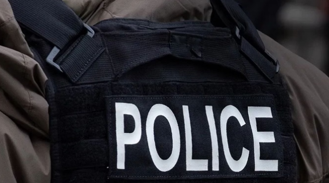 Lalkuan: तौल विवाद में इंचार्ज की पिटाई के बाद बवाल, 11 गेट किए बंद Lalkuan: तौल विवाद में इंचार्ज की पिटाई के बाद बवाल, 11 गेट किए बंद