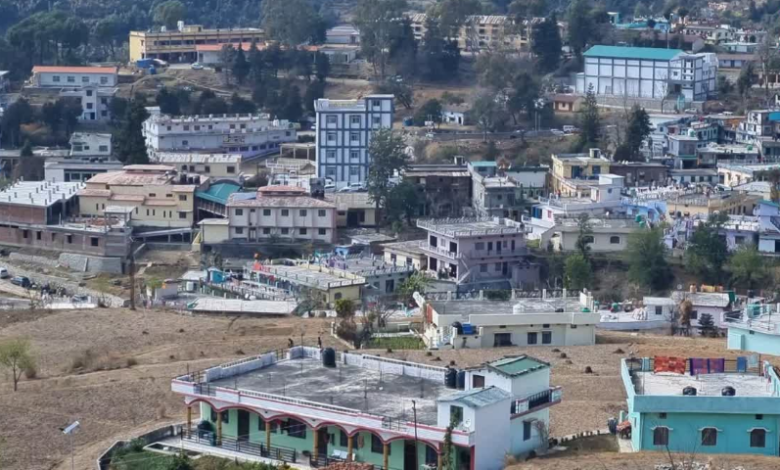 विधानसभा सत्र के बीच गैरसैंण को जिला बनाने की मांग तेज, केंद्रीय विद्यालय खोलने की भी डिमांड विधानसभा सत्र के बीच गैरसैंण को जिला बनाने की मांग तेज, केंद्रीय विद्यालय खोलने की भी डिमांड