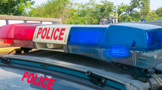 नियमों का उल्लघंन: न तो पुलिस का डर और न हादसे का भय, बिना हेलमेट पहने मौत को न्योता दे रहे युवा