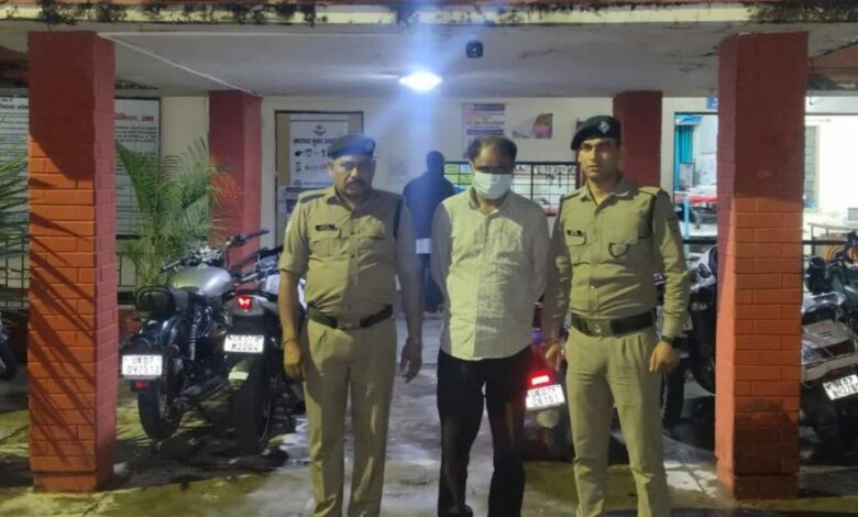 ‘माननीय’ बनाने के सपने दिखाता था शातिर ठग, पुलिस ने किया गिरफ्तार, उगले चौंकाने वाले राज