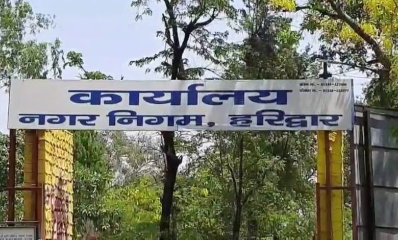 गंगा किनारे प्रतिबंधित क्षेत्र में नॉनवेज की डिलीवरी, नगर निगम ने कंपनी को भेजा नोटिस, जानिए पूरा मामला