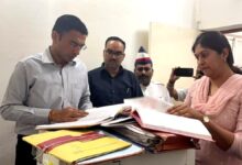 स्टांप चोरी समेत कई खामियां मिलने पर विकासनगर उप निबंधक अपूर्वा सिंह पर गिरी गाज, भेजा निलंबन की संस्तुति