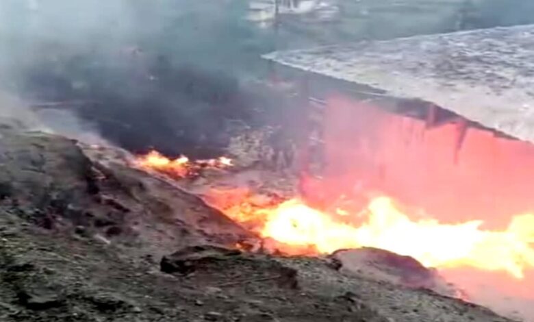 उत्तरकाशी में पिरूल प्लांट में लगी भीषण आग, फायर ब्रिगेड ने बमुश्किल पाया काबू उत्तरकाशी में पिरूल प्लांट में लगी भीषण आग, फायर ब्रिगेड ने बमुश्किल पाया काबू