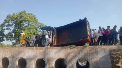 उमरिया में दर्दनाक हादसा, श्रद्धालुओं से भरी ट्रैक्टर-ट्रॉली पुलिया से पलटी, 6 लोगों की मौत