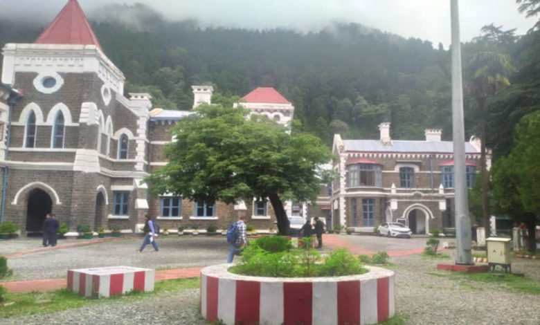 बनबसा में वन भूमि पर अतिक्रमण के खिलाफ जनहित याचिका पर सुनवाई, हाईकोर्ट ने यूपी सिंचाई विभाग को दिए ये आदेश बनबसा में वन भूमि पर अतिक्रमण के खिलाफ जनहित याचिका पर सुनवाई, हाईकोर्ट ने यूपी सिंचाई विभाग को दिए ये आदेश