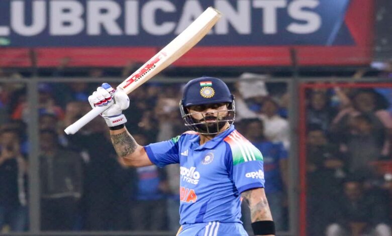 टीम इंडिया को लगा बड़ा झटका, विराट कोहली ODI सीरीज से हुए बाहर टीम इंडिया को लगा बड़ा झटका, विराट कोहली ODI सीरीज से हुए बाहर