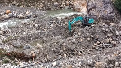यमुना नदी पर डायवर्जन और चैनलाइजेशन कार्य पर भड़के ग्रामीण, प्रशासन से जांच की मांग