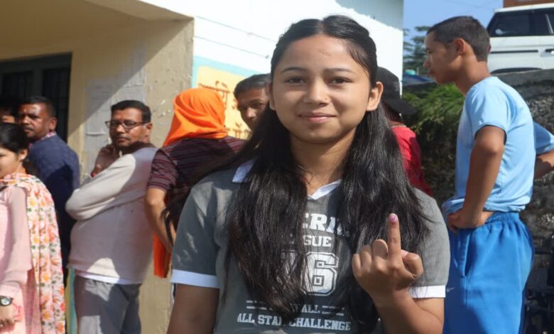 Voting Update: उत्तराखंड के तीन निकायों में मतदान जारी, 10 हजार से अधिक मतदाता करेंगे भाग्य का फैसला Voting Update: उत्तराखंड के तीन निकायों में मतदान जारी, 10 हजार से अधिक मतदाता करेंगे भाग्य का फैसला