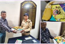 बेटी की शादी के जेवरात से भरा बैग खोया, पुलिस ने 24 घंटे में ढूंढकर लौटाया, चेहरे पर लौटी मुस्कान