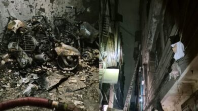 दिल्ली के तुगलकाबाद स्थित बहुमंजिला इमारत में लगी आग, तीन लोगों की मौत