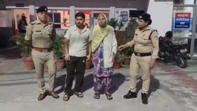 परिजनों से बिछड़ गई थी 70 वर्षीय बुजुर्ग अम्मा, भूली घर का पता, पुलिस ने परिजनों से मिलाया