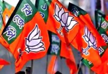 प्रवास के जरिए हारी सीटों को जीतने की रणनीति, कांग्रेस बोली- प्रदेश में कानून व्यवस्था ध्वस्त, भाजपा प्रवास में मस्त