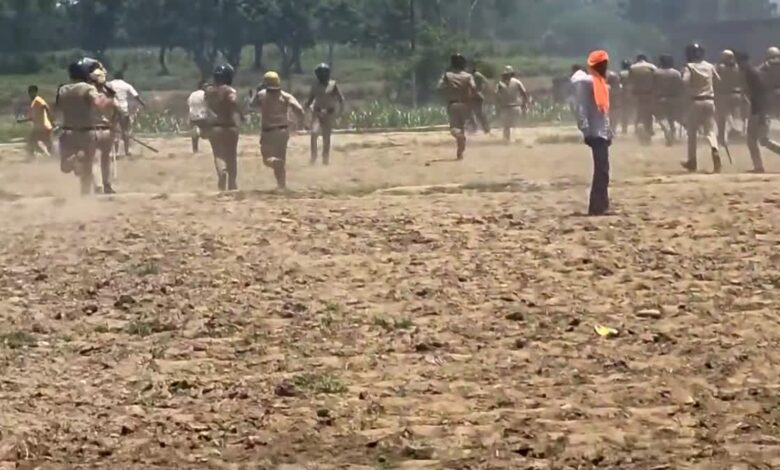 बैरागीवाला विनोद मर्डर केस, पथराव और आगजनी करने वाले 150 अज्ञात लोगों के खिलाफ मुकदमा दर्ज बैरागीवाला विनोद मर्डर केस, पथराव और आगजनी करने वाले 150 अज्ञात लोगों के खिलाफ मुकदमा दर्ज