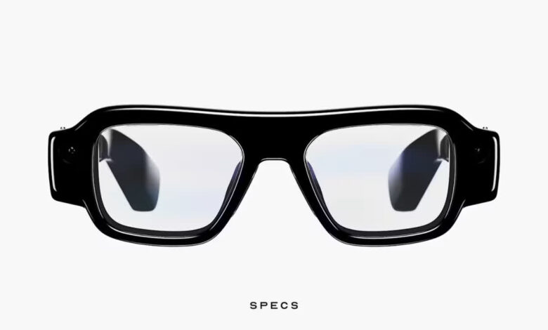 Snap ने पेश किए Specs AR स्मार्ट ग्लासेज़, 115-इंच होम सिनेमा जैसा मिलेगा डिस्प्ले एक्सपीरियंस Snap ने पेश किए Specs AR स्मार्ट ग्लासेज़, 115-इंच होम सिनेमा जैसा मिलेगा डिस्प्ले एक्सपीरियंस