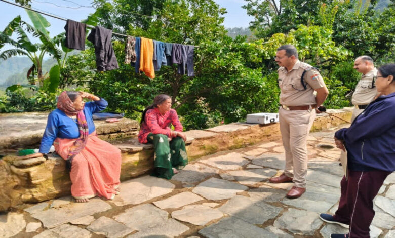 हरियाणा के दामाद ने अल्मोड़ा आकर ससुर को उतारा मौत के घाट, वारदात के बाद पत्नी लेकर फरार हरियाणा के दामाद ने अल्मोड़ा आकर ससुर को उतारा मौत के घाट, वारदात के बाद पत्नी लेकर फरार