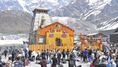 चारधाम यात्रा: कोमोरबिडिटी श्रद्धालुओं ने बढ़ाई सरकार की चिंता, 56 दिनों में 190 की मौत, 89 एयर एंबुलेंस से रेफर चारधाम यात्रा: कोमोरबिडिटी श्रद्धालुओं ने बढ़ाई सरकार की चिंता, 56 दिनों में 190 की मौत, 89 एयर एंबुलेंस से रेफर