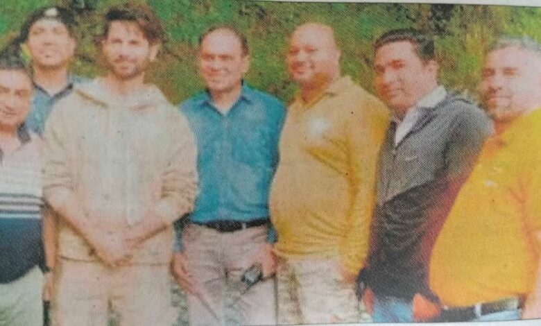 सितारों की पहली पसंद बन रहा मसूरी का एजुकेशन हब, बेटी को समर प्रोग्राम में छोड़ने आए शाहिद कपूर सितारों की पहली पसंद बन रहा मसूरी का एजुकेशन हब, बेटी को समर प्रोग्राम में छोड़ने आए शाहिद कपूर