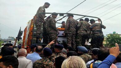 शहीद बलवंत सिंह खेतवाल को अंतिम विदाई देने के लिए उमड़ा जनसैलाब, हर आंख हुई नम