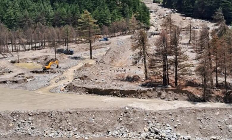 हर्षिल के तेलगाड़ क्षेत्र में फिर मंडरा रहा खतरा, विशेषज्ञ करेंगे स्थलीय निरीक्षण, पढ़ें पूरी खबर हर्षिल के तेलगाड़ क्षेत्र में फिर मंडरा रहा खतरा, विशेषज्ञ करेंगे स्थलीय निरीक्षण, पढ़ें पूरी खबर